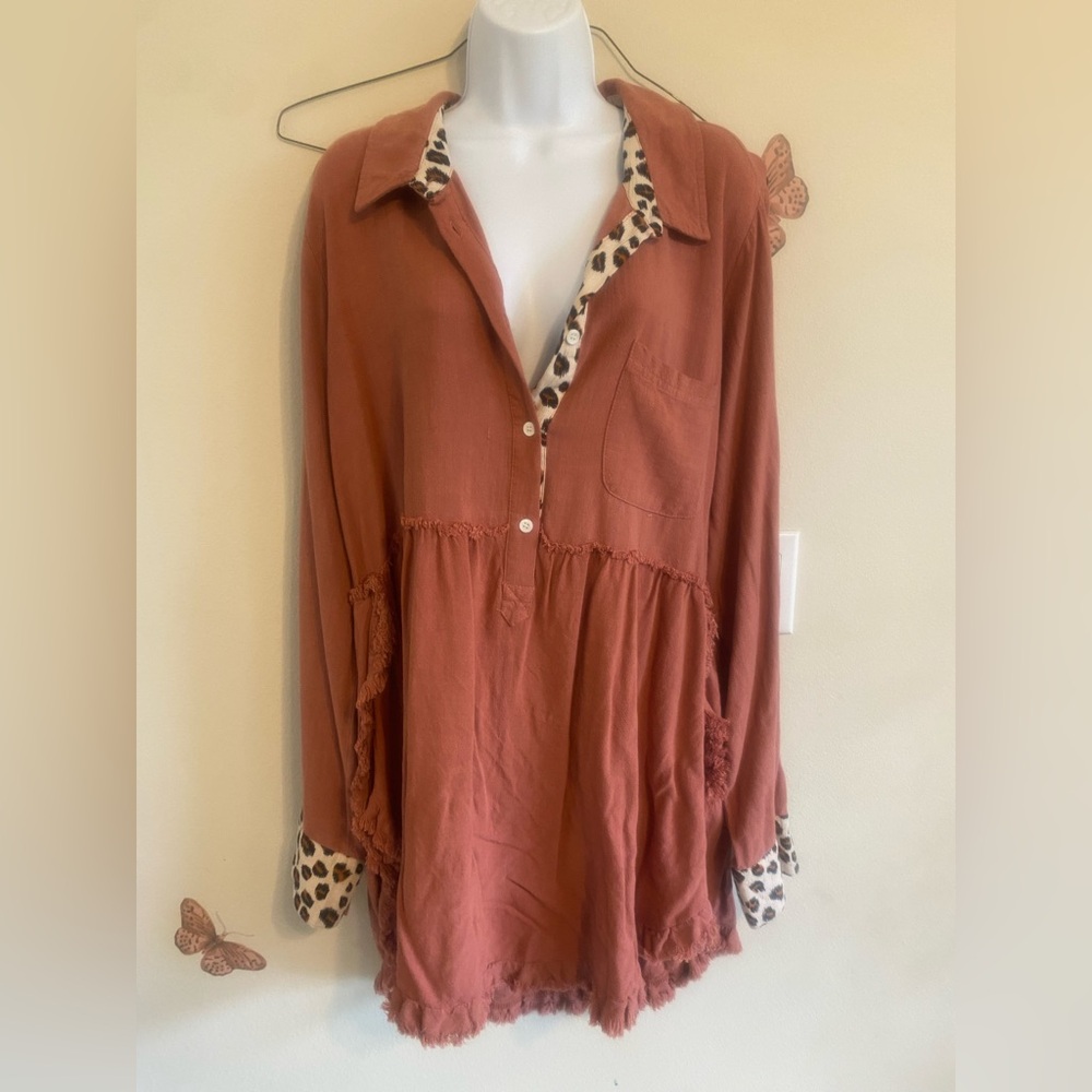 NWOT Umgee Rust/Burnt Orange Tunic Large Leopard trim and fringe